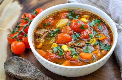  Taian-Rindfleischsuppe: Ein köstliches Gebräu aus zarten Fleischstückchen und einem reichhaltigen Brotsauerteig?